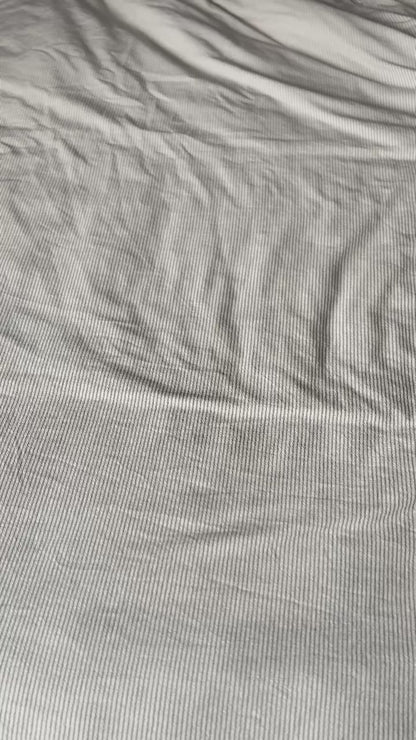 T-shirt boucle